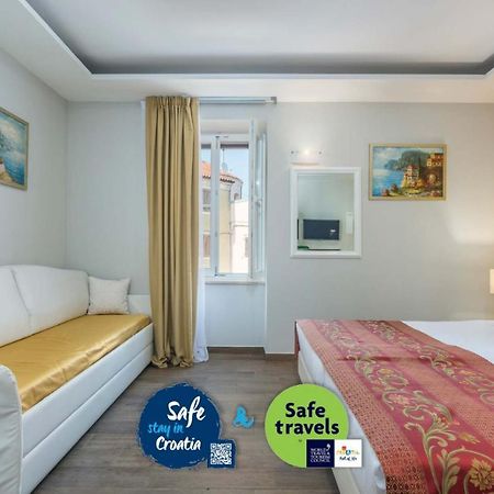 Boutique Hotel Melissa Poreč Buitenkant foto