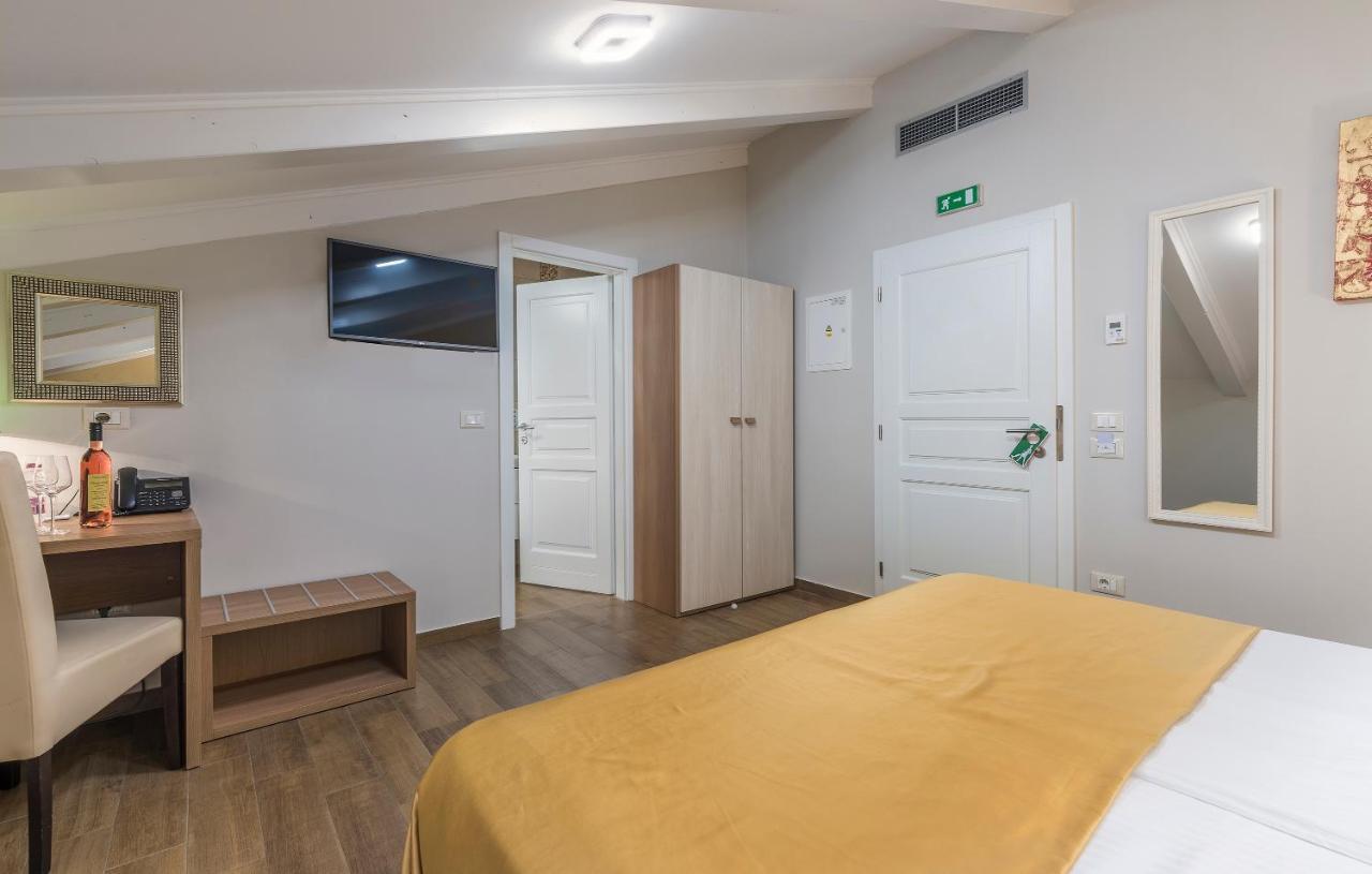 Boutique Hotel Melissa Poreč Buitenkant foto